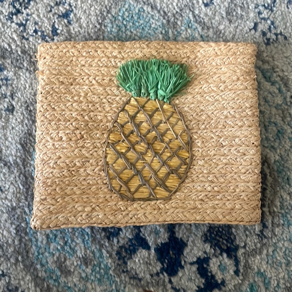 Pineapple Clutch